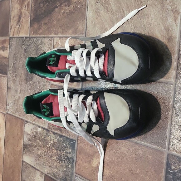 adidas Other - Adidas sneakers